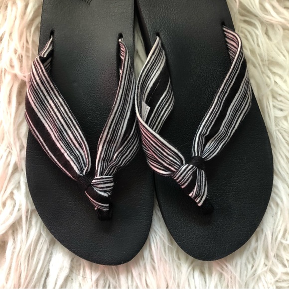 Merence Stripe Jersey Knot Thong Flip Flop Sandals 7/8 - Picture 2 of 9